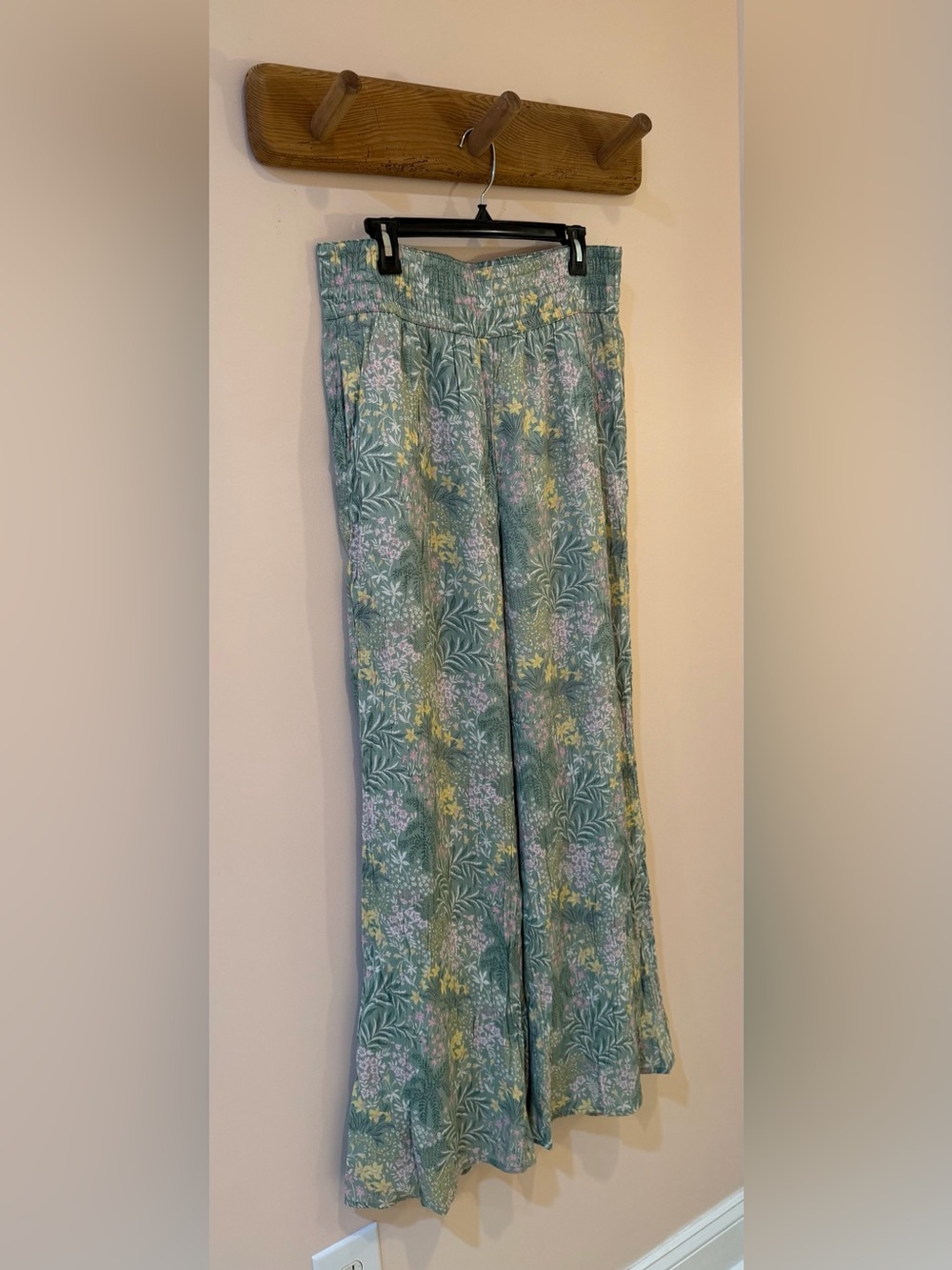 Wonderly Green Floral Pull-On Palazzo Pants - L - Picture 3 of 10